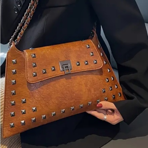 NWT Vintage Rivet Decor Crossbody Bag. Retro Studded Shoulder Bag - Picture 5 of 7